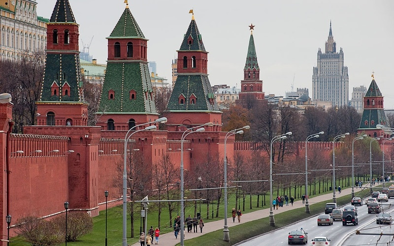 Достопримечательности московского кремля 2 класс окружающий мир сообщение по плану